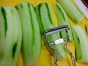 おばけきゅうりの下処理 レシピ 作り方 By Iihi009 楽天レシピ