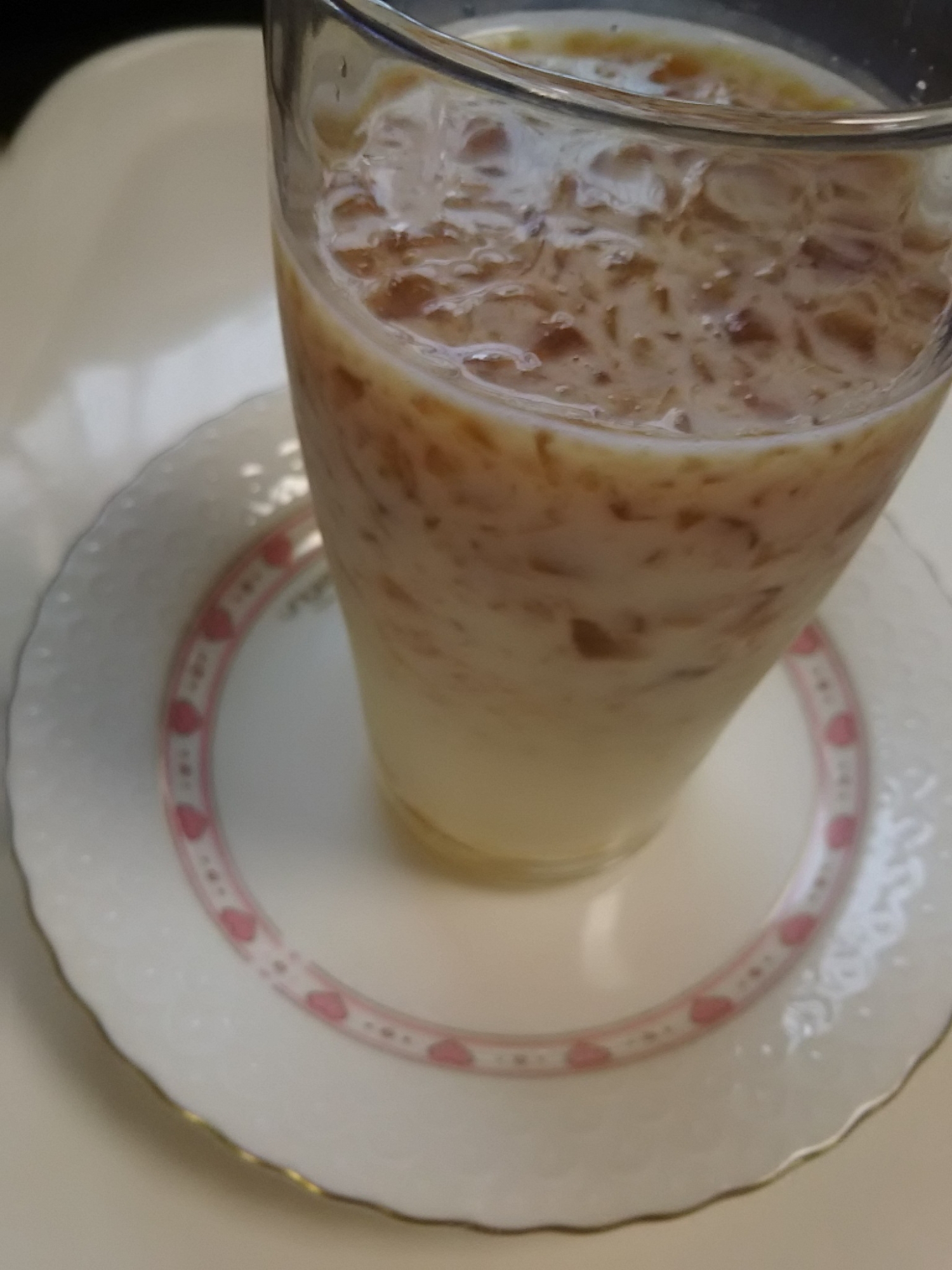 粉寒天で作る(^^)飲む紅茶ゼリーミルク