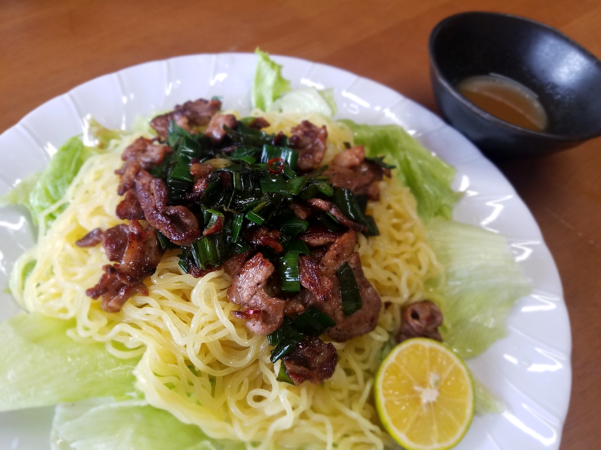 五香粉が香る!鴨肉の冷やしラーメン