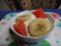 こんにちは　以前に冷凍していたバナナ使用です　朝いちばんのヨーグルトとフルーツはいいですね　美味しかったです