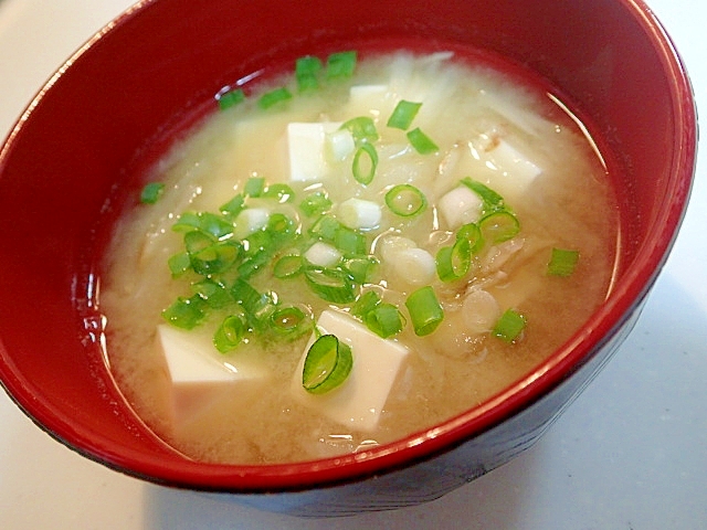 あごだし味噌で　牛蒡と大根と豆腐のお味噌汁♬