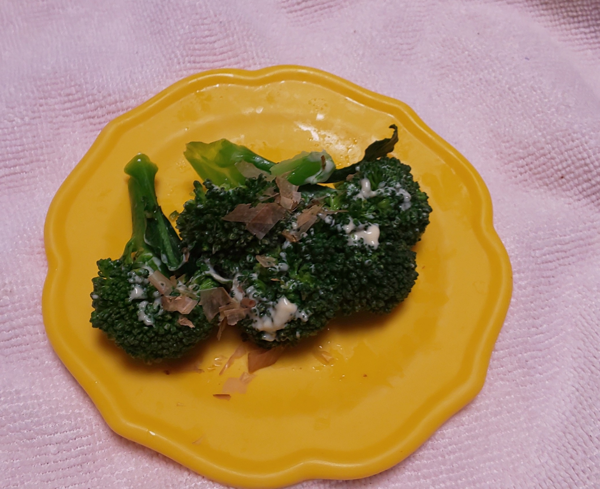 ブロッコリーに♪かつお節マヨネーズを