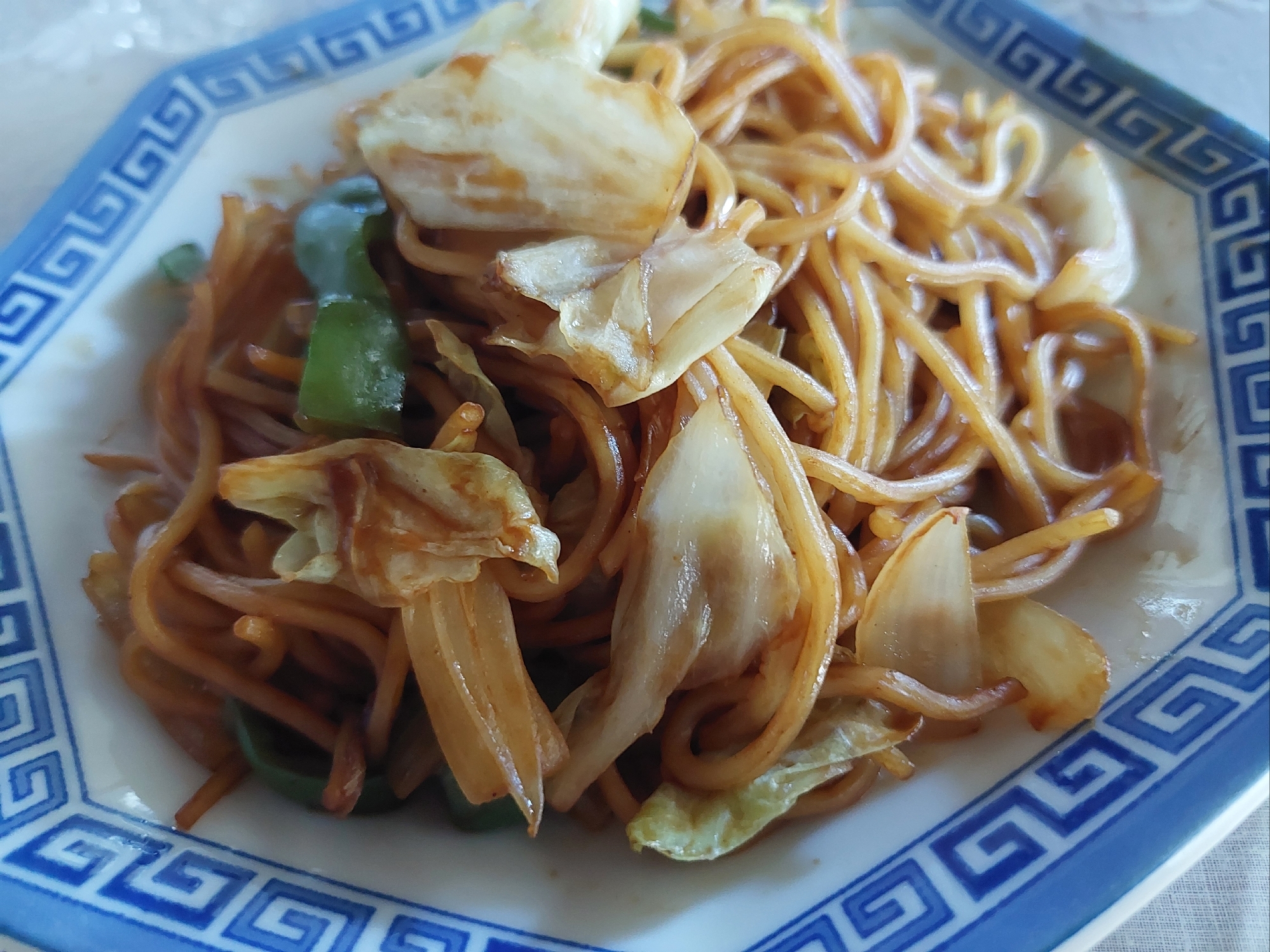 冷蔵庫にある野菜でソース焼きそば