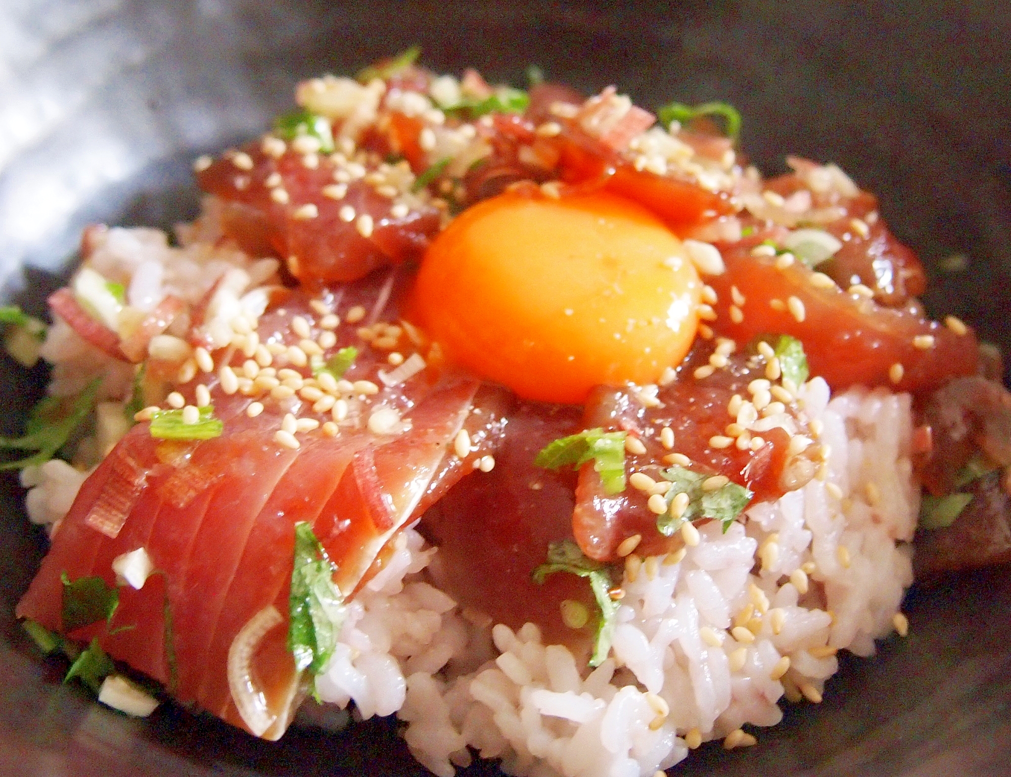 雑穀ごはんで♪まぐろのアヒポキ風丼