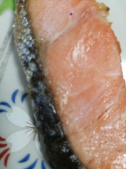 お弁当に入れる「鮭の塩麴焼き」