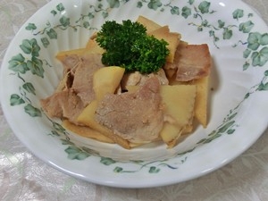 豚肉入れてメインに、筍きんぴら