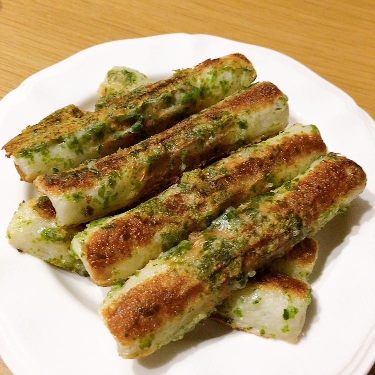 フライパンで簡単！ちくわの磯辺焼き★*。