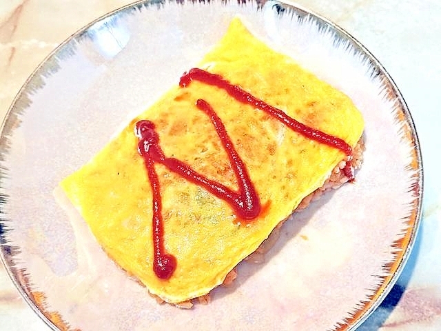 玉子焼き器で!ソーセージ&チーズINオムライス♪