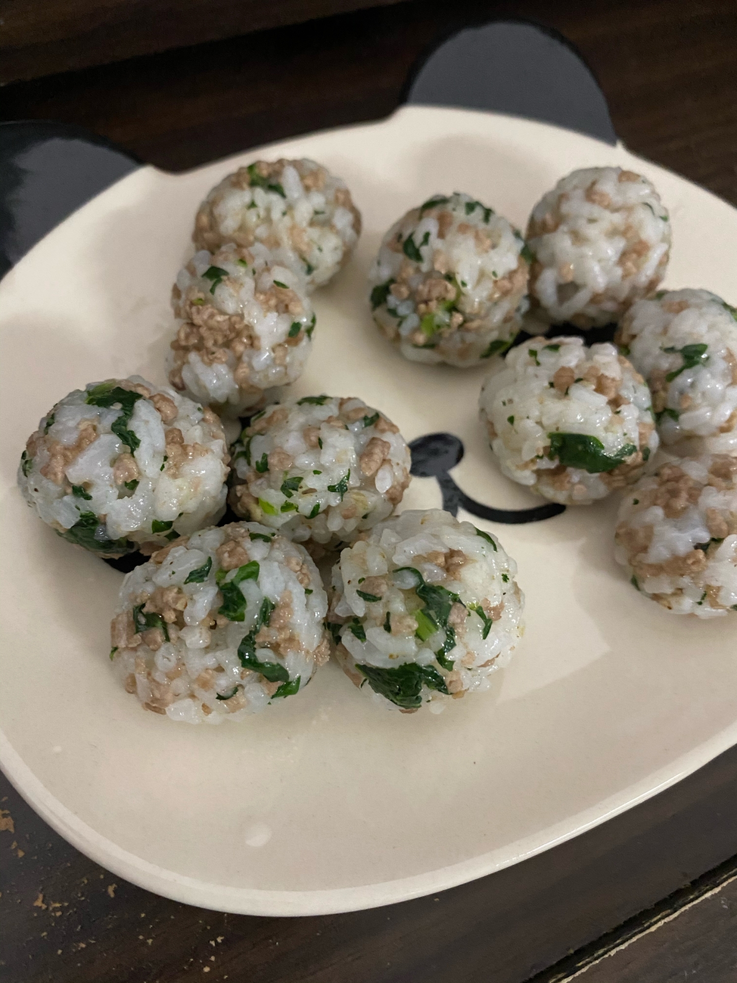 牛肉と小松菜のおにぎり