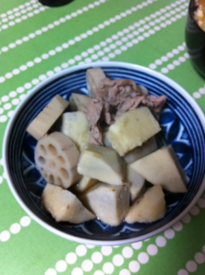 レンコンと里芋と豚肉の煮物
