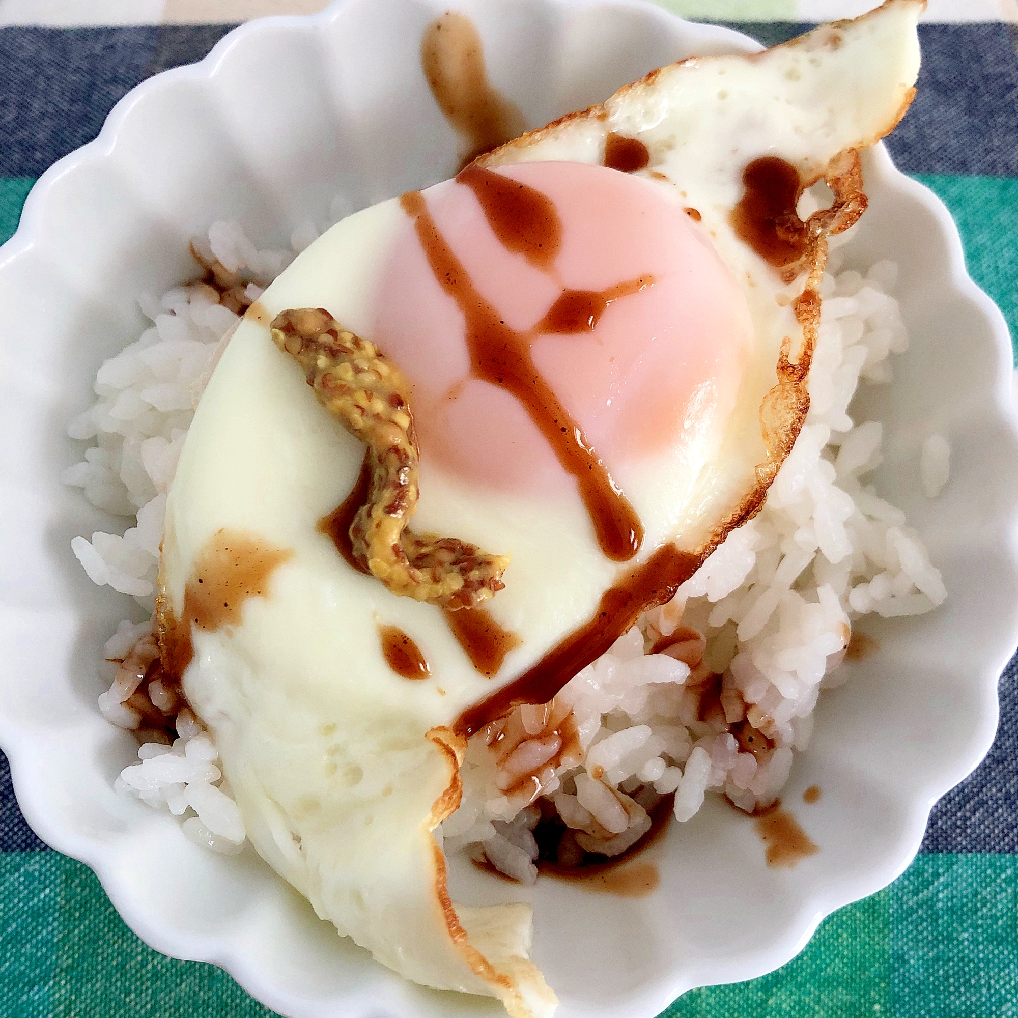 粒マスタードの目玉焼き丼★