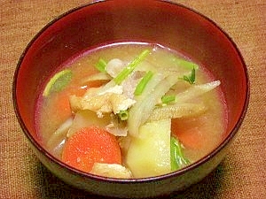 白だしで野菜が旨い☆根菜たっぷり汁