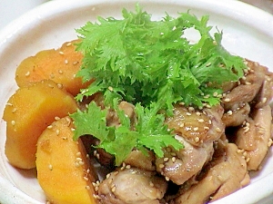 さつまいもと鶏肉の煮物