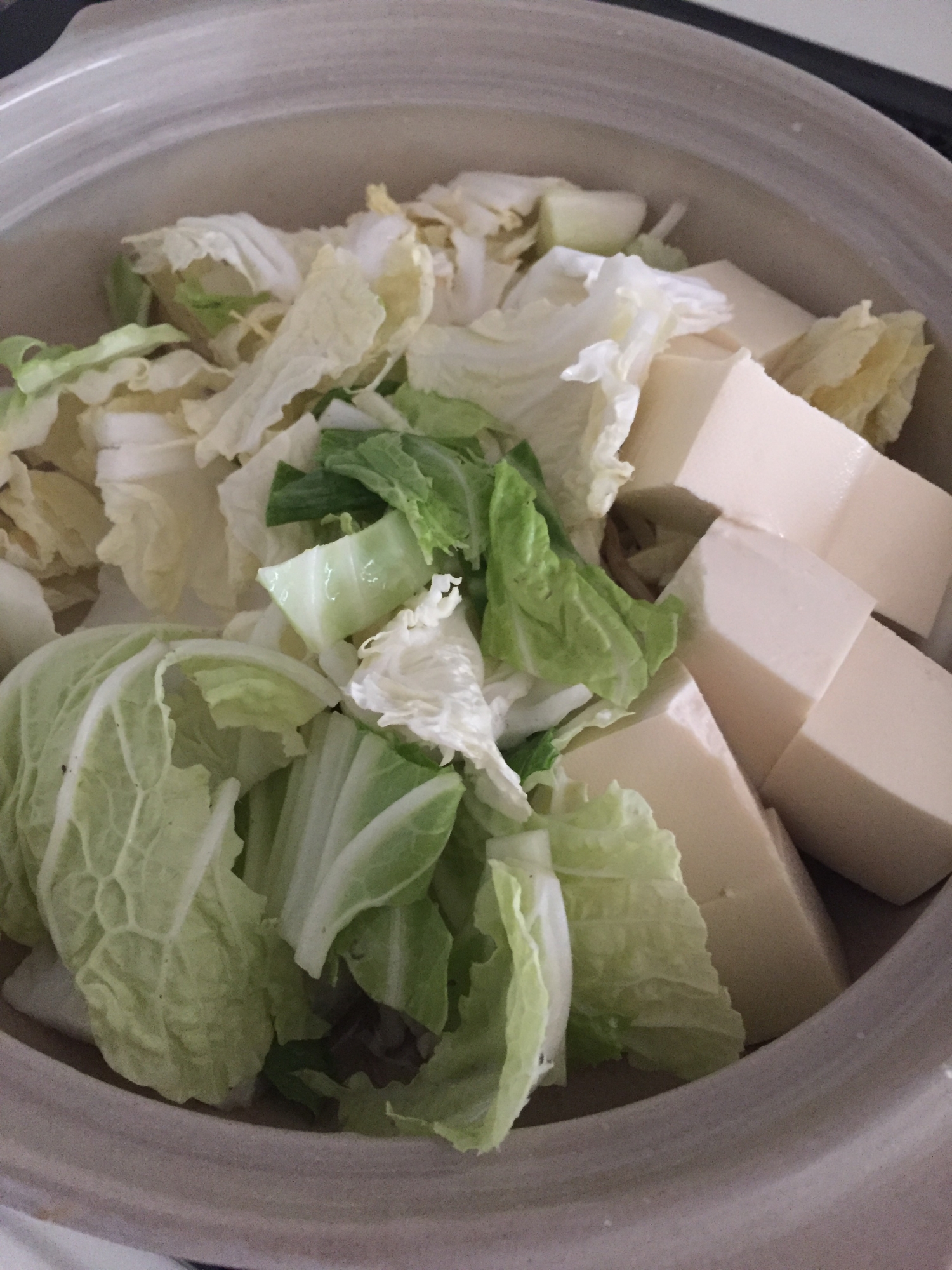 豆腐と白菜の昆布だしの寄せ鍋！