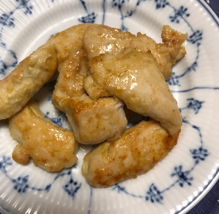 鶏ささみのニンニク醤油カレー粉焼き