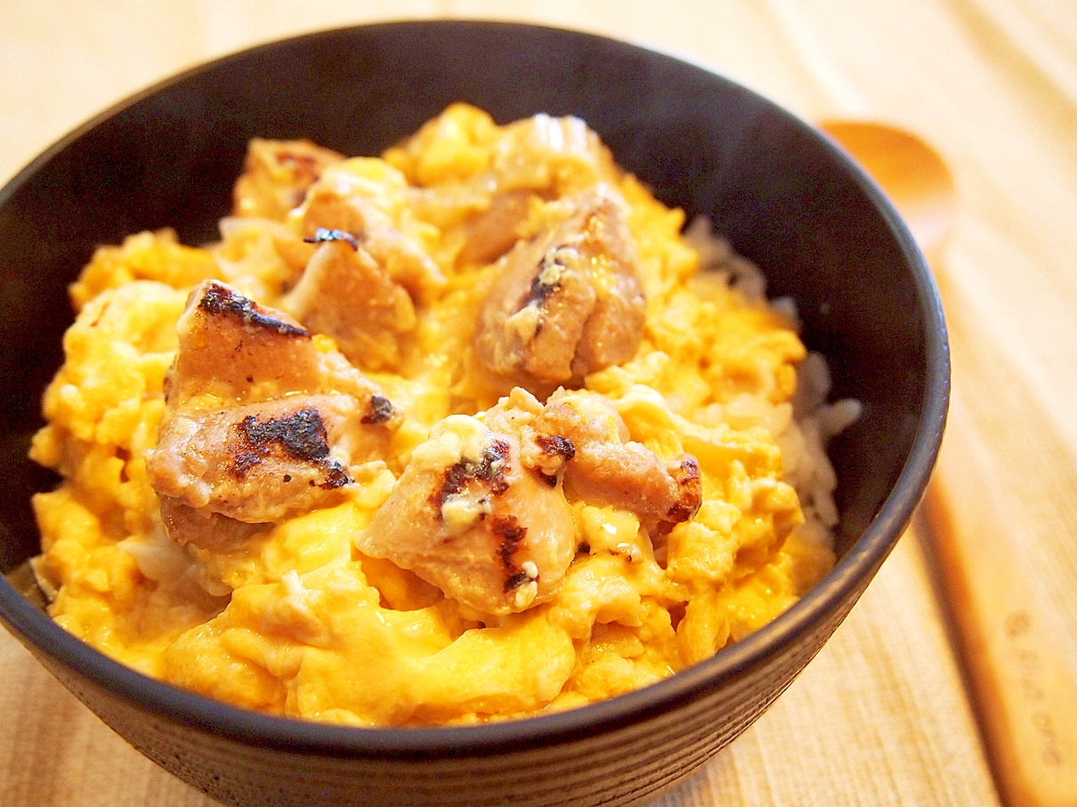 塩麹焼き鳥と金太郎卵の親子丼