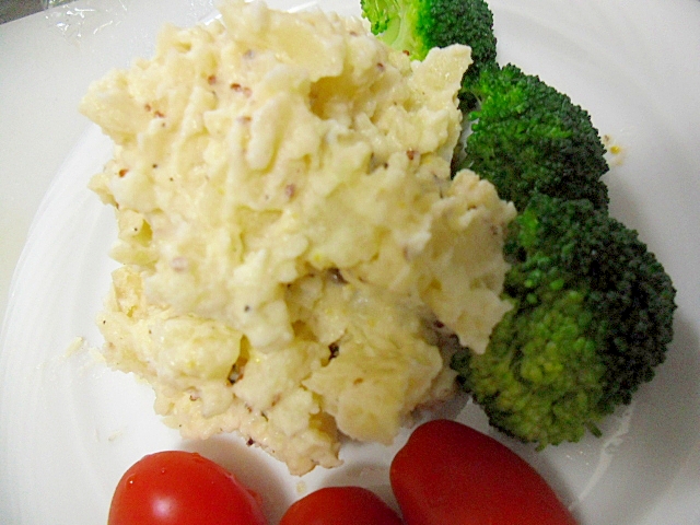 シンプルポテトだけの ポテトサラダ レシピ 作り方 By ミスチバス 楽天レシピ シンプルポテトだけの ポテトサラダ レシピ 作り方 By ミスチバス 楽天レシピ