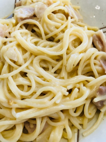 牛乳で作るカルボナーラ