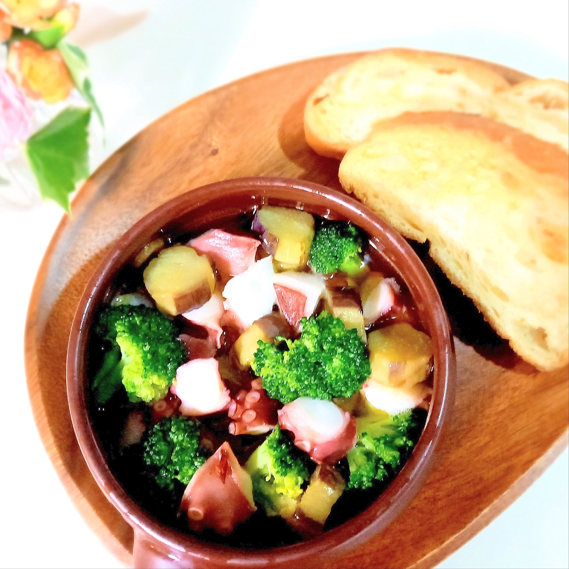 タコと茄子とブロッコリーのアヒージョꕤ୭*