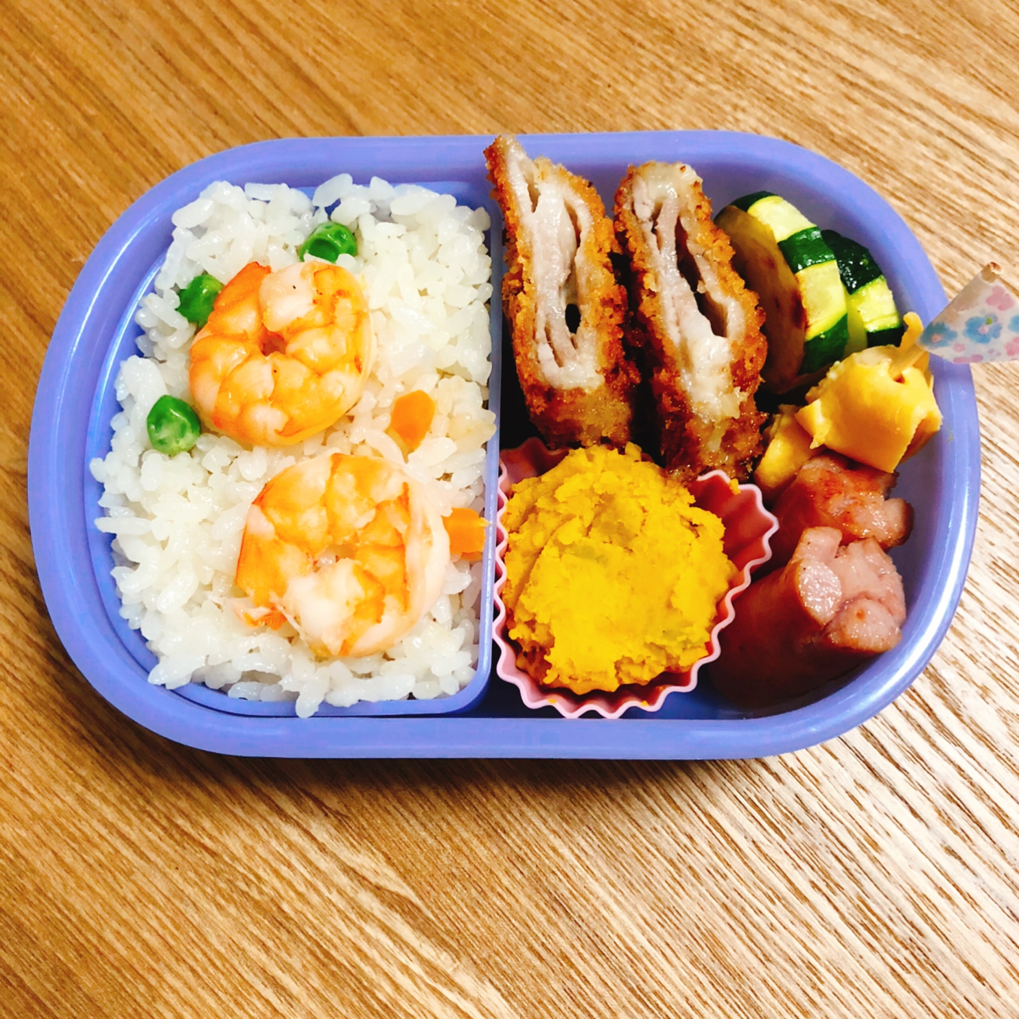 今週のお弁当☆炊飯器で！エビピラフ弁当☆