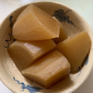 味が染み込んだ大根の煮物