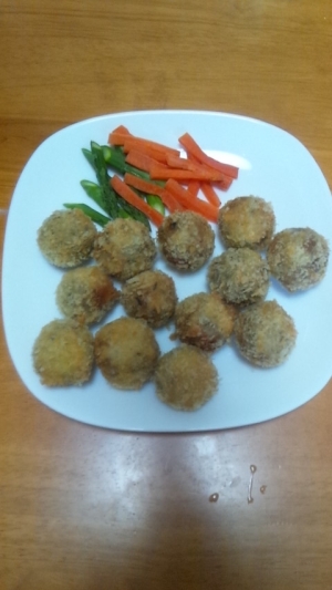 残り物のひじきと大豆の煮物で作ったコロッケ