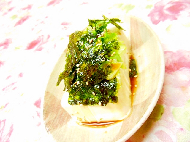 刺身醤油de❤レタスと韓国海苔の冷や奴❤