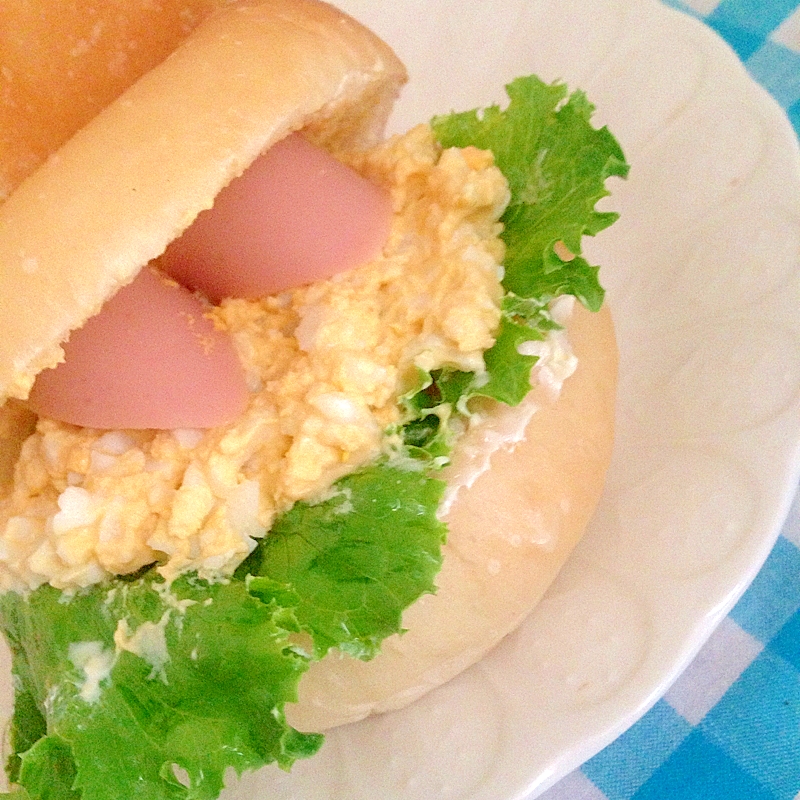 卵と魚肉ソーセージのサンドイッチ♡