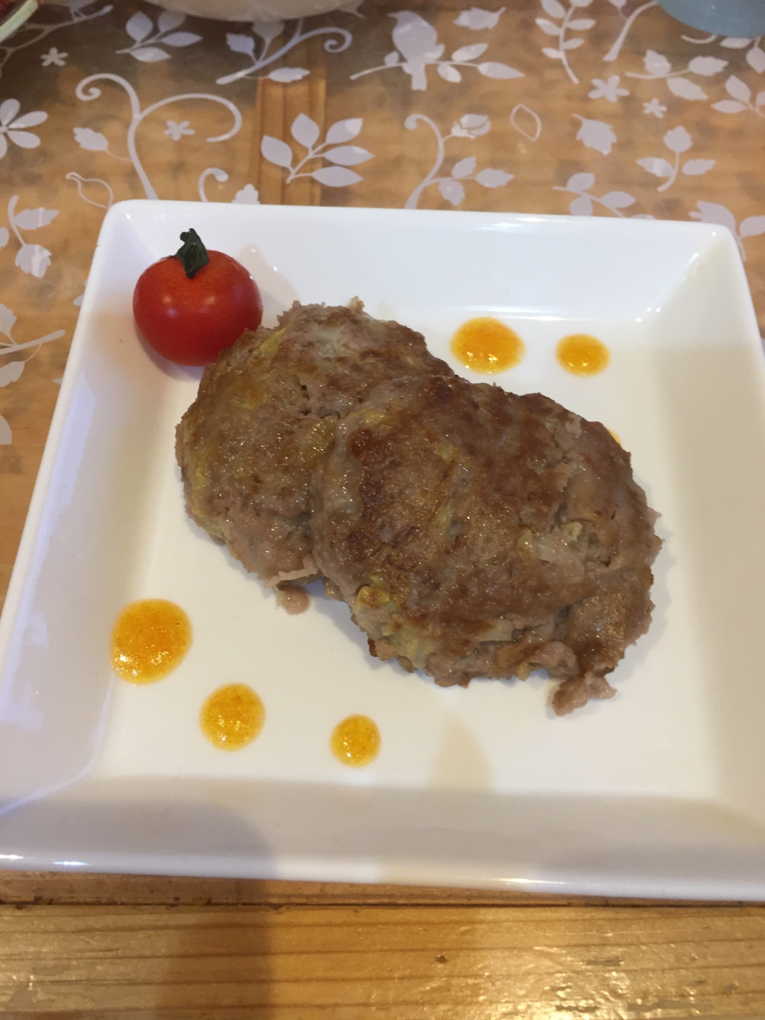 これは美味しい！白菜ハンバーグ