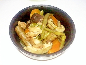 【自然の味】鶏と健康野菜の煮物