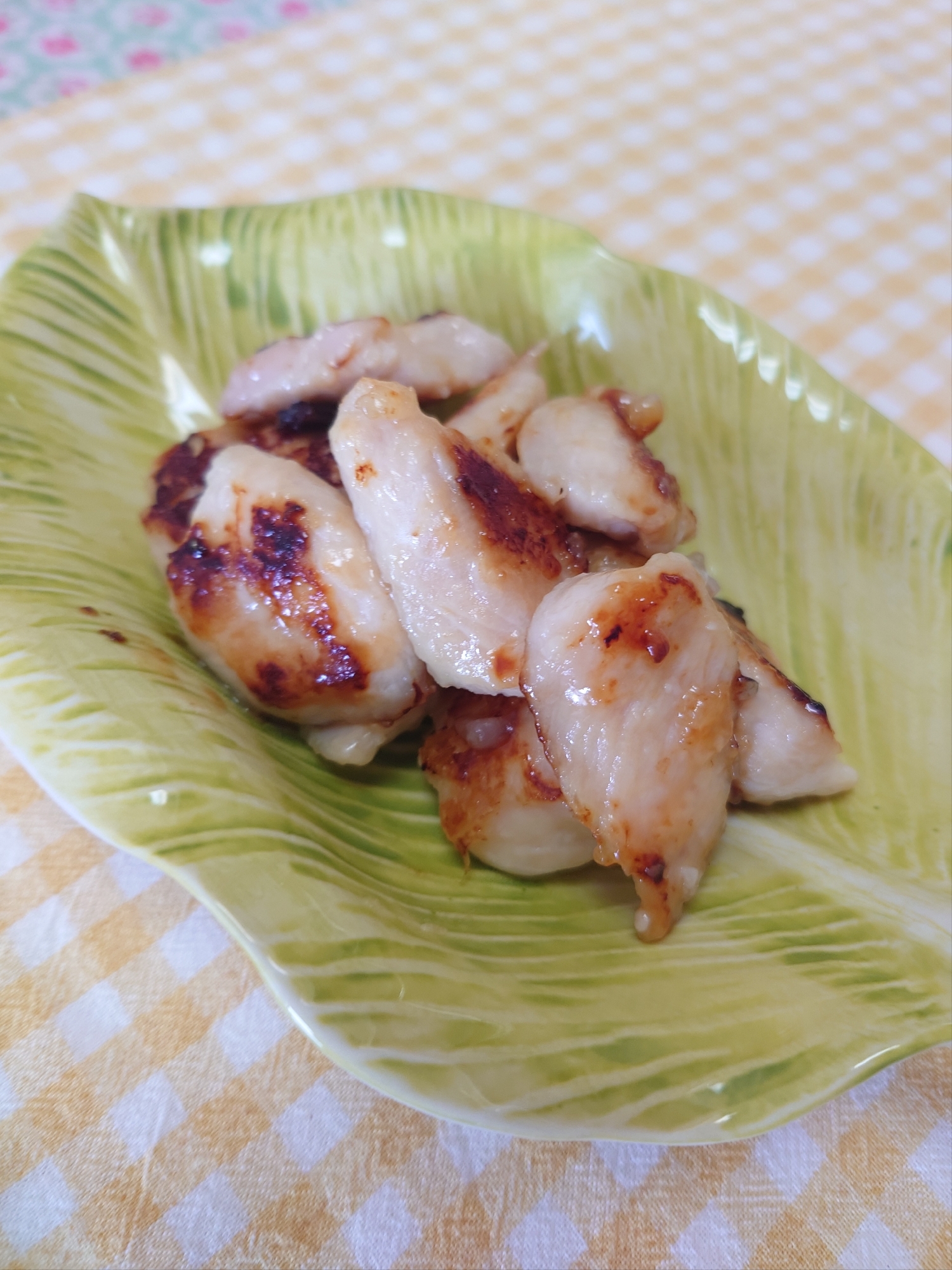 塩麹だけで美味しい!胸肉焼き