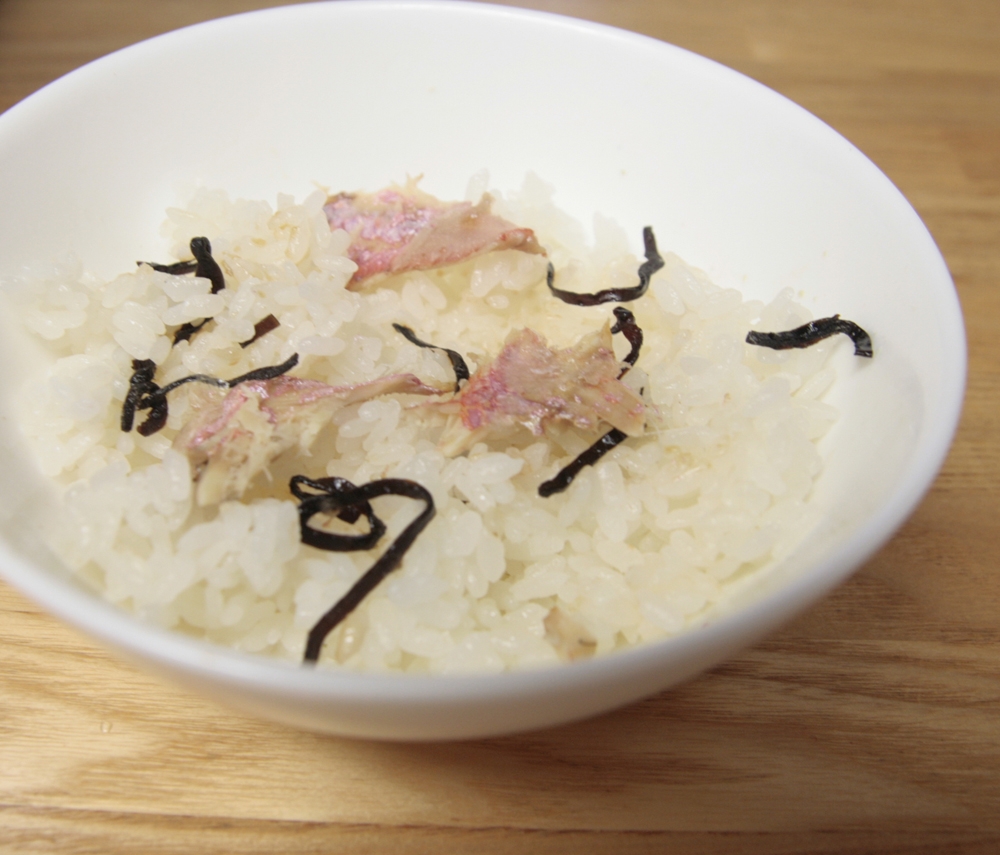 ♡金目鯛の干物で♡　簡単炊き込みごはん