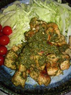 鶏肉のバジルソースあえ