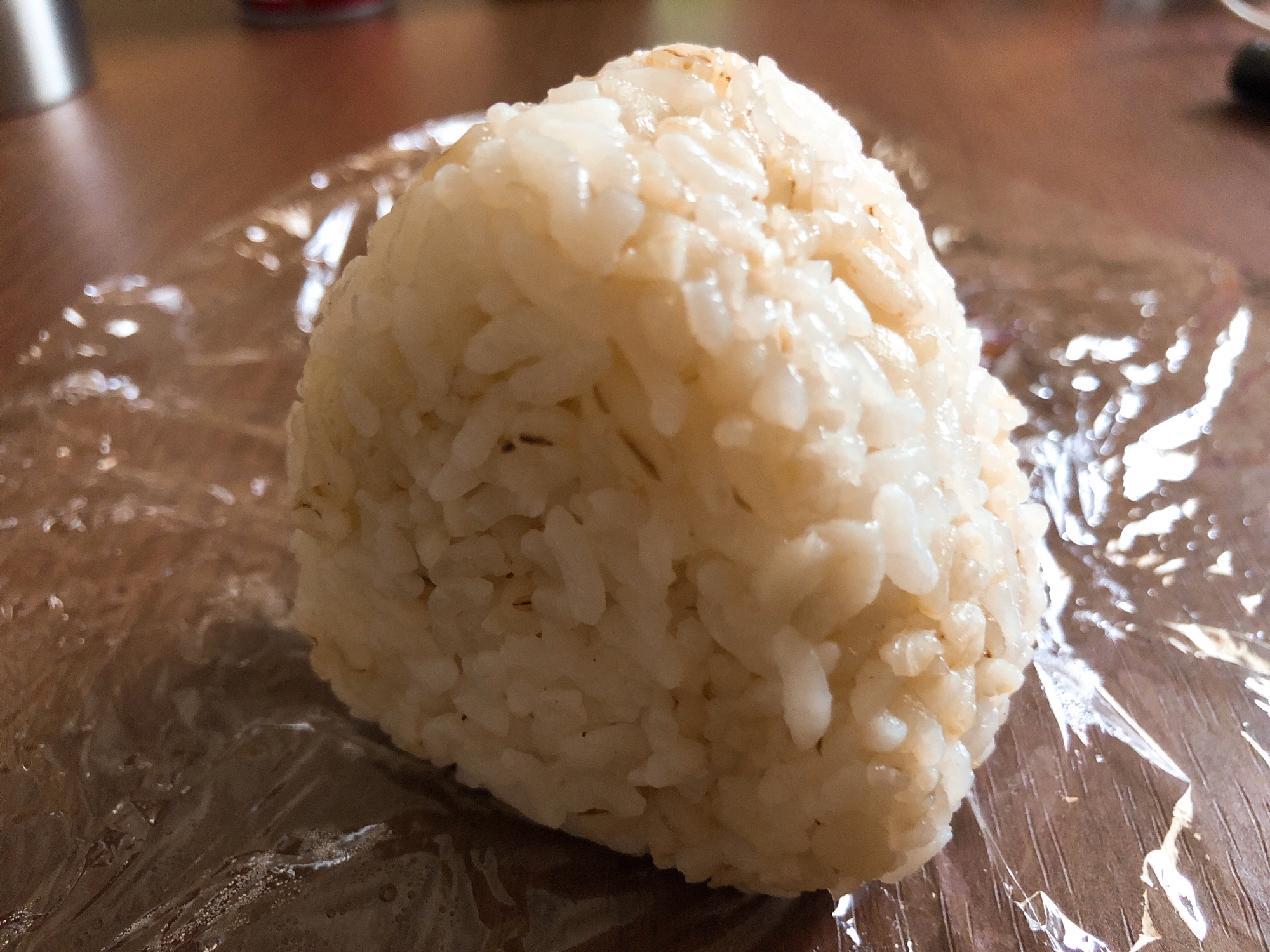 コンビニの塩むすび風ごはん レシピ 作り方 By いちこ15 楽天レシピ コンビニの塩むすび風ごはん レシピ 作り方 By いちこ15 楽天レシピ