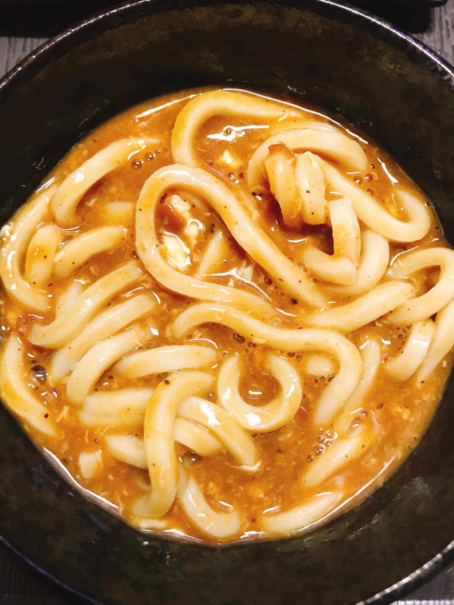 絶品！トロ卵チーズカレーうどん　91円