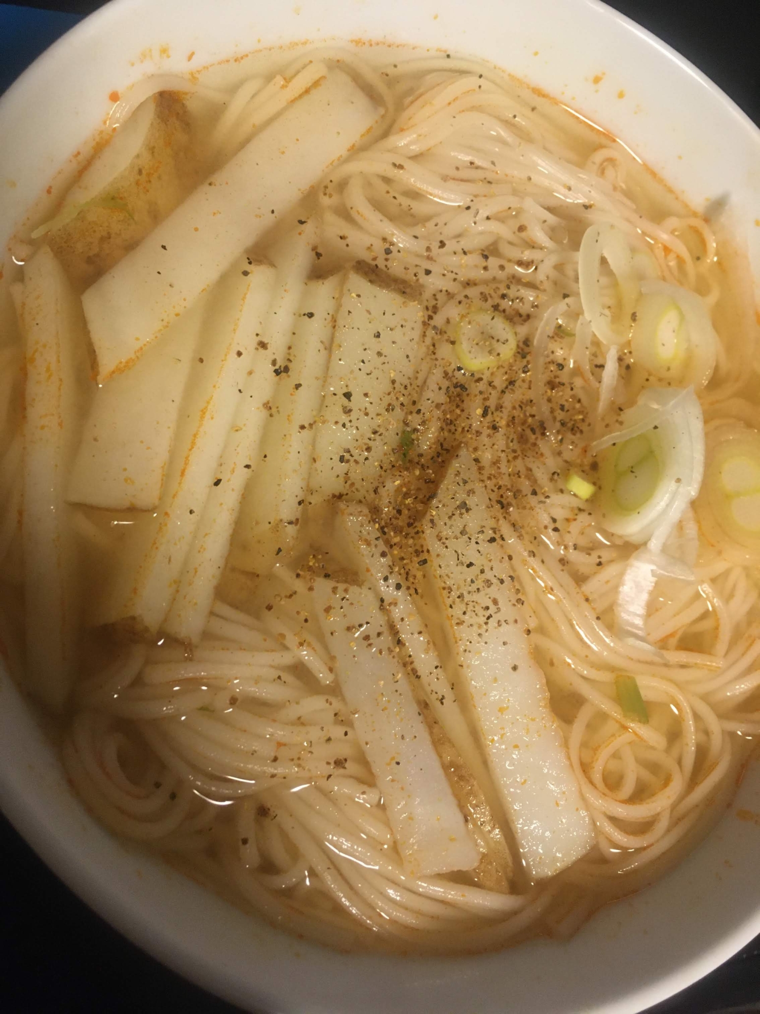 カレー風味のジャガイモにゅうめん