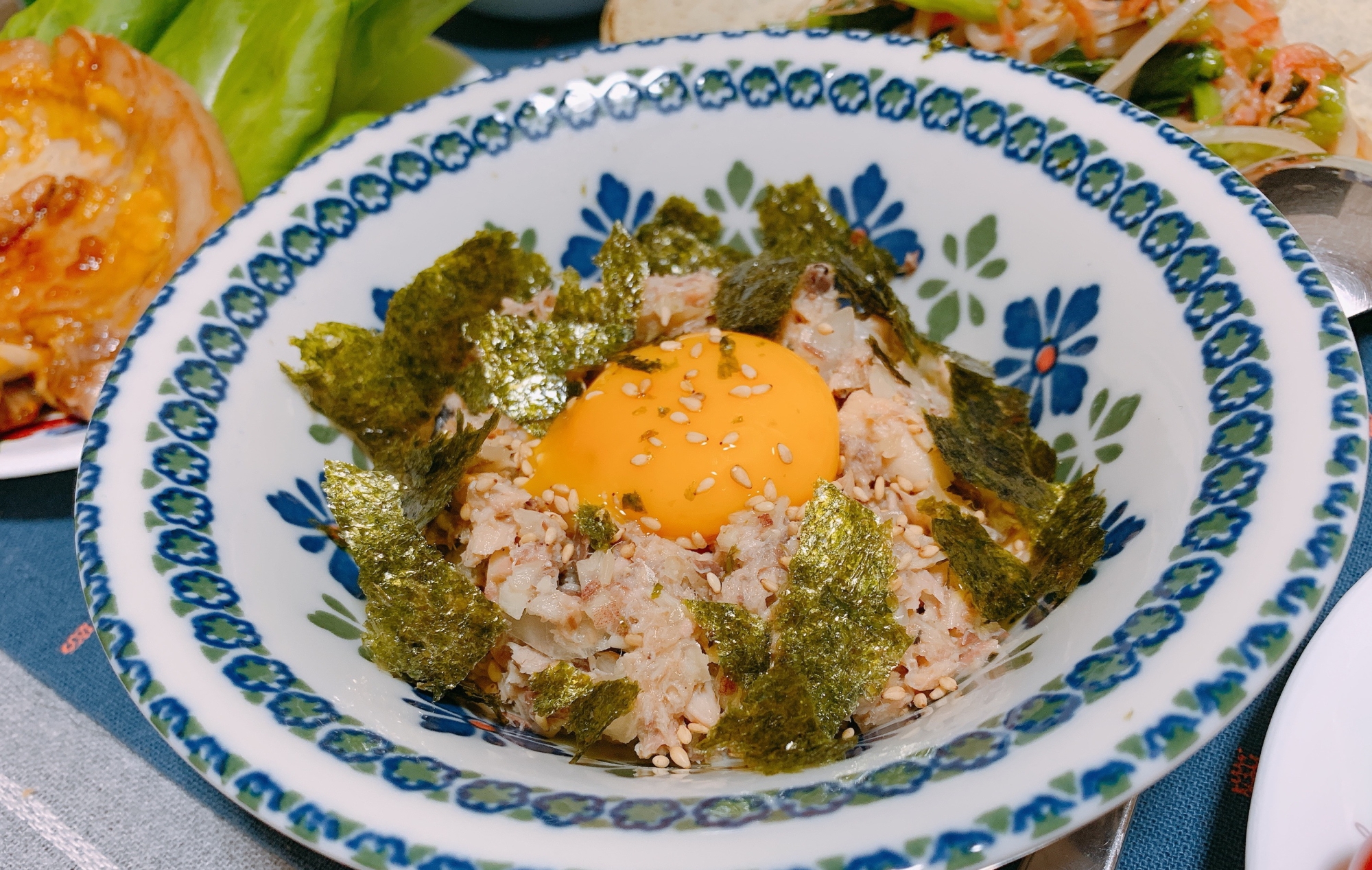 サバ缶レシピ♪おつまみサバ缶ユッケ