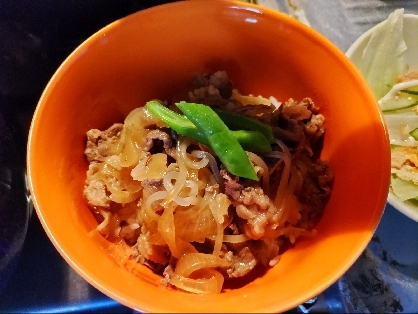 オトクな切り落としで美味しい牛丼ができました！紅生姜なかったので彩りにインゲンのせました。