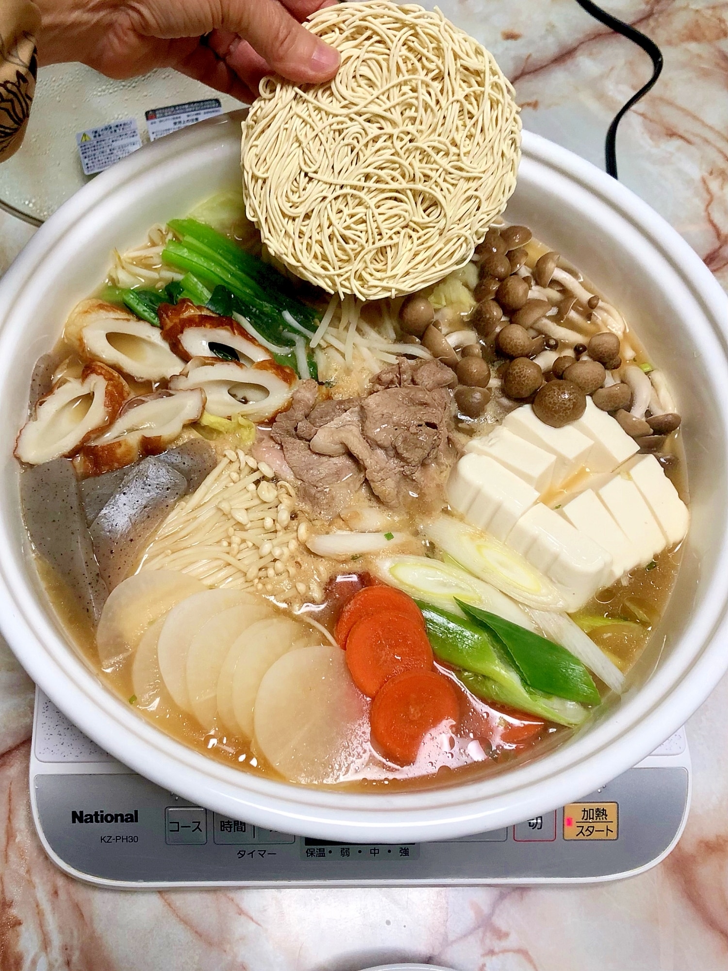 ラーメン 鍋 レシピ インスタント コレクション ラーメン