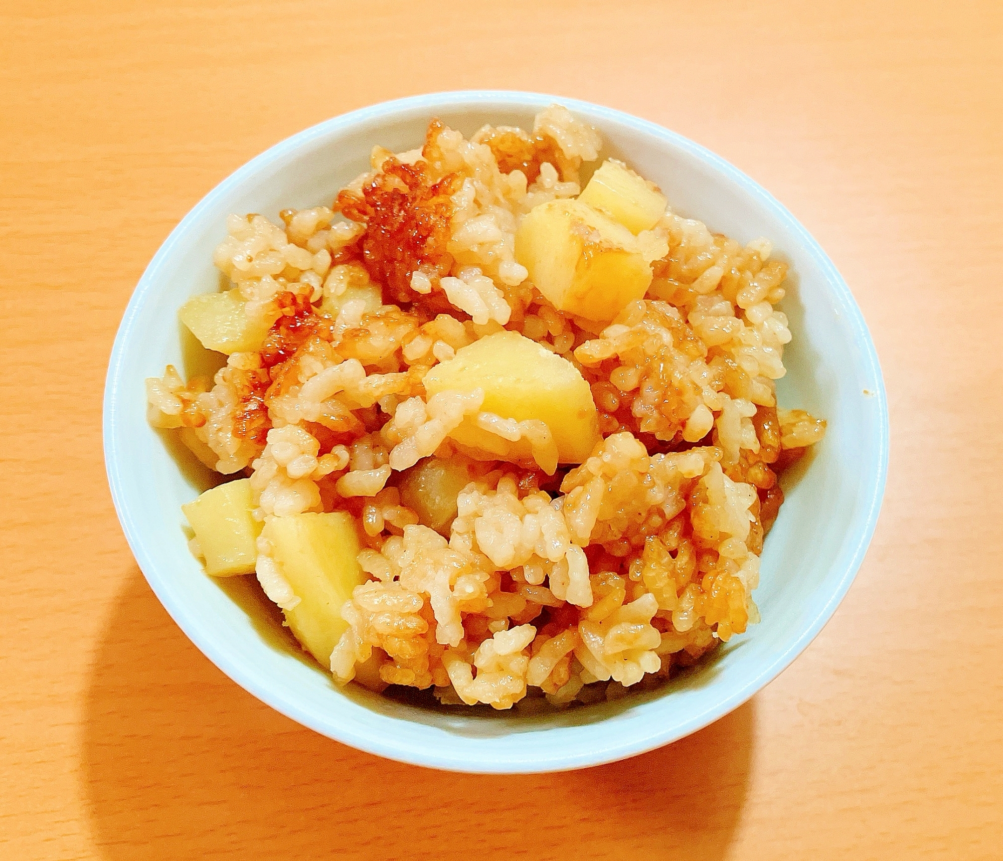 じゃがいもと焼肉のたれの炊き込みご飯