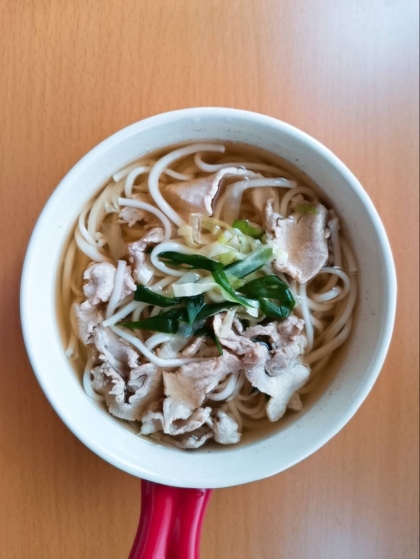 ネギたっぷり豚バラあったかそうめん