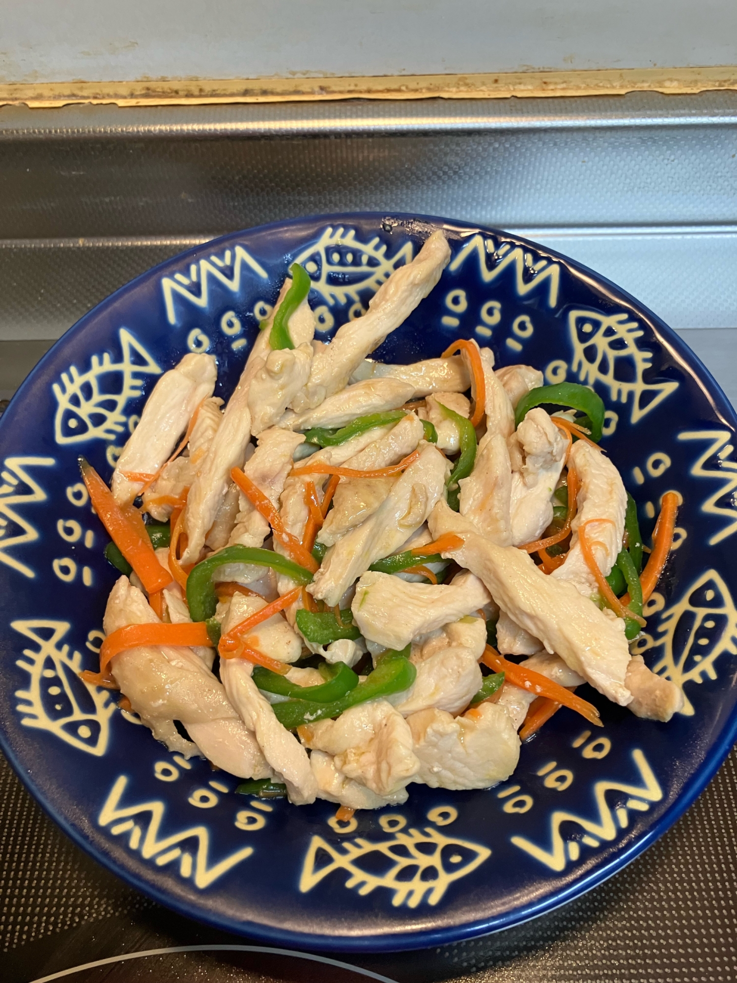 鶏むね肉と人参とピーマンのオイスター炒め^_^