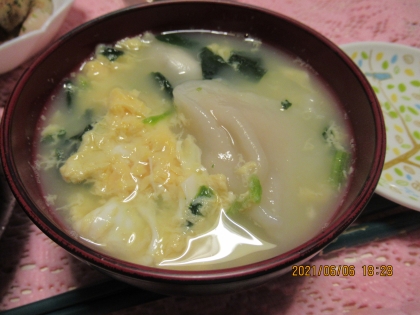 大根と小松菜と卵の水餃子スープ