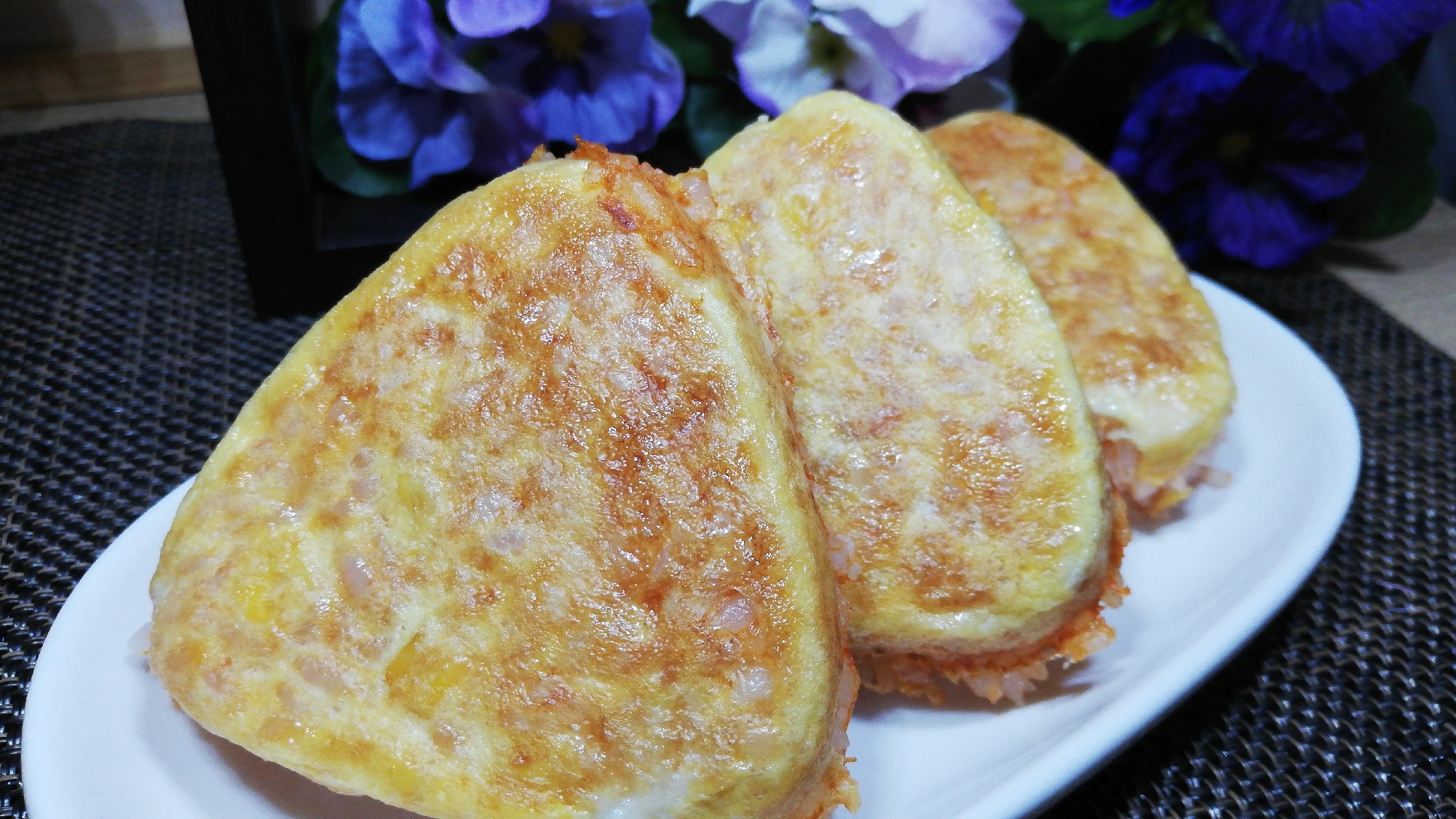 焼きおにぎり器で！簡単オムにぎり