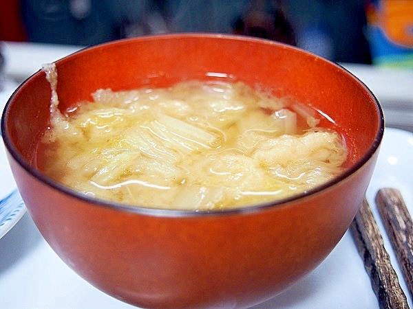 白菜と松山揚げのお味噌汁