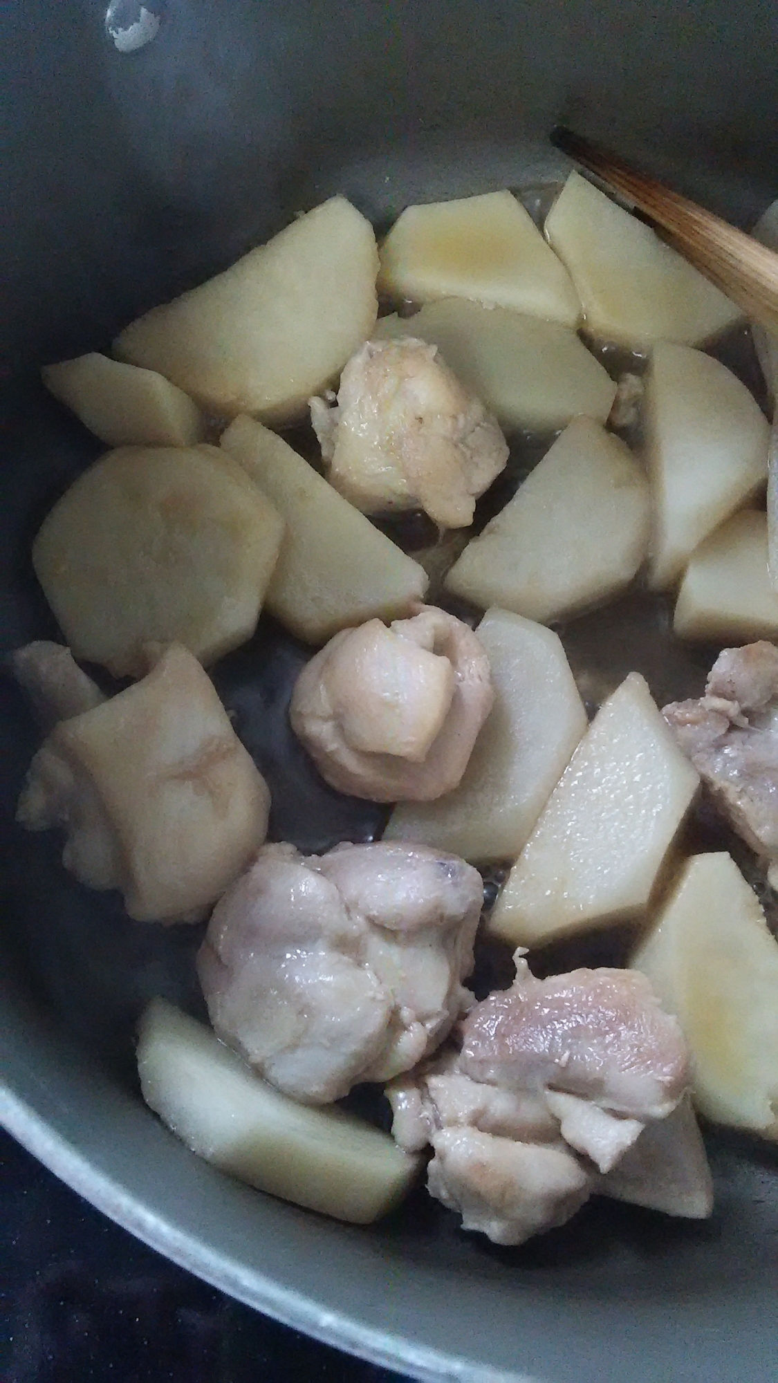 里芋と鶏肉の煮っ転がし