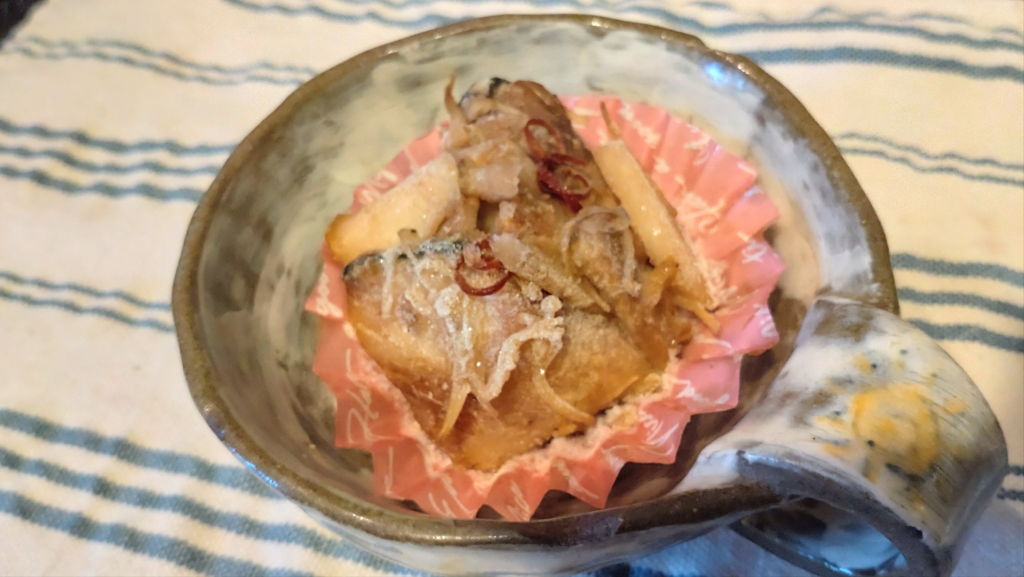 お弁当にもお魚を♪ぶりときのこのオイスター炒め