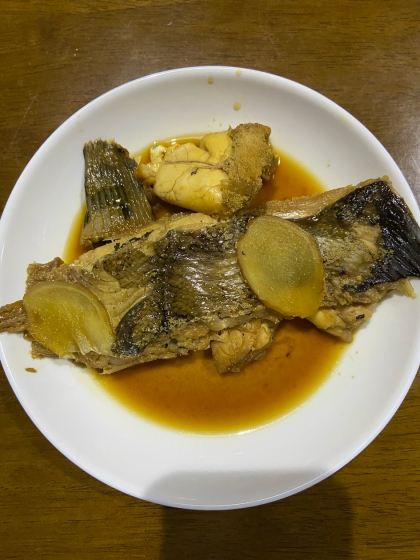 しょうがを多めにして美味しく出来ました。
旬の子持ち黒カレイ！
淡白なので濃い味付けがぴったりですね。