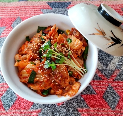 料理苦手ママが作る〜★娘に大好評NA豚キムチ丼★