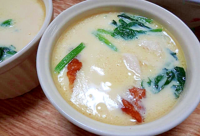 鶏のスープで作った中華風茶碗蒸し